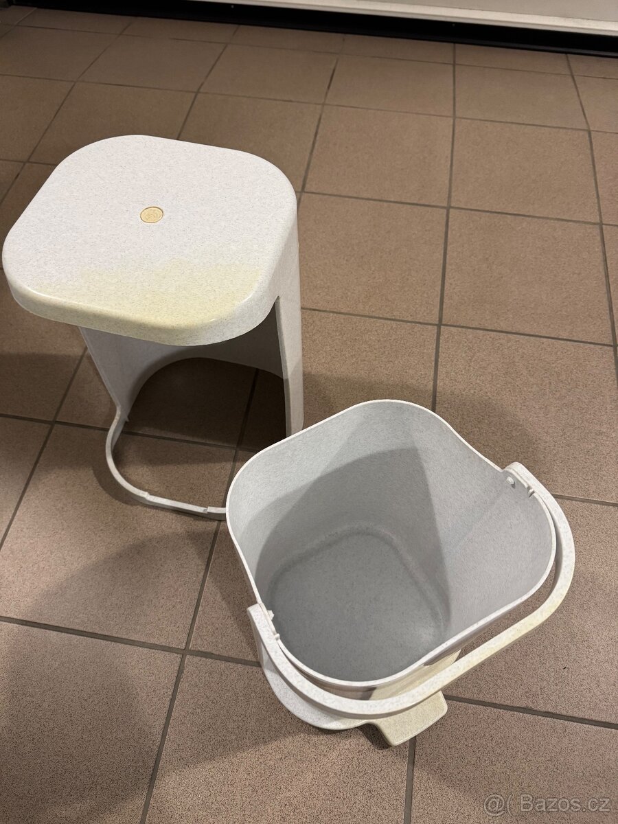 Retro nášlapný koš 25 l – bílý - 13