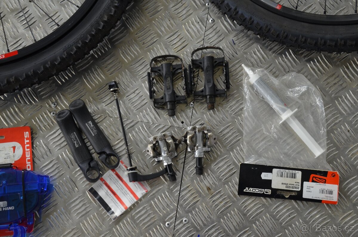 Scott Genius Ritchey Carbon Twinlock IMP4 + příslušenství - 13