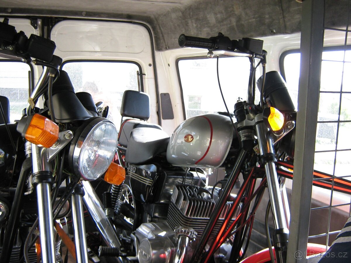 Jawa Chopper - 13