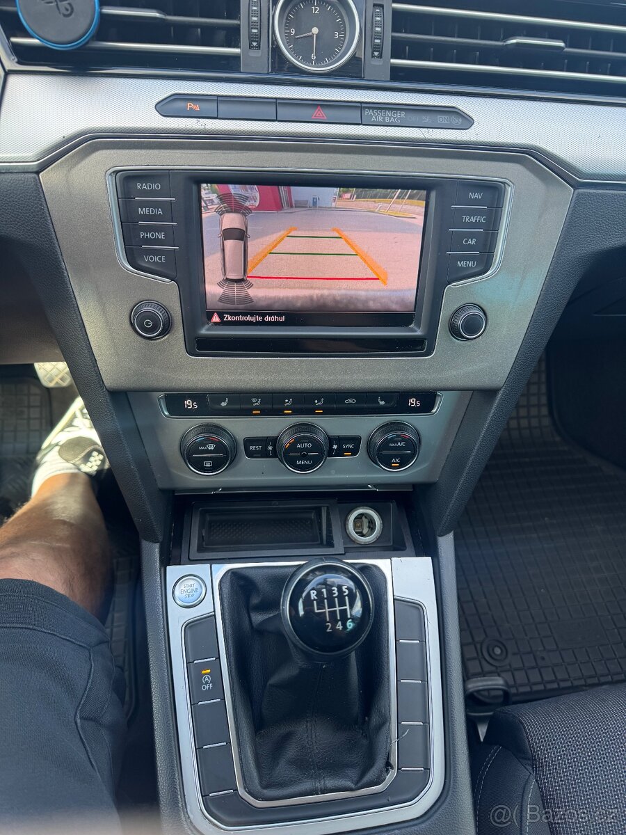 Vw Passat 2.0 TDI B8 rok 2017 - 13