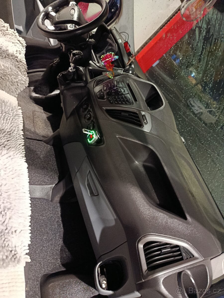 Ford Custom 2,2 2013 - 13
