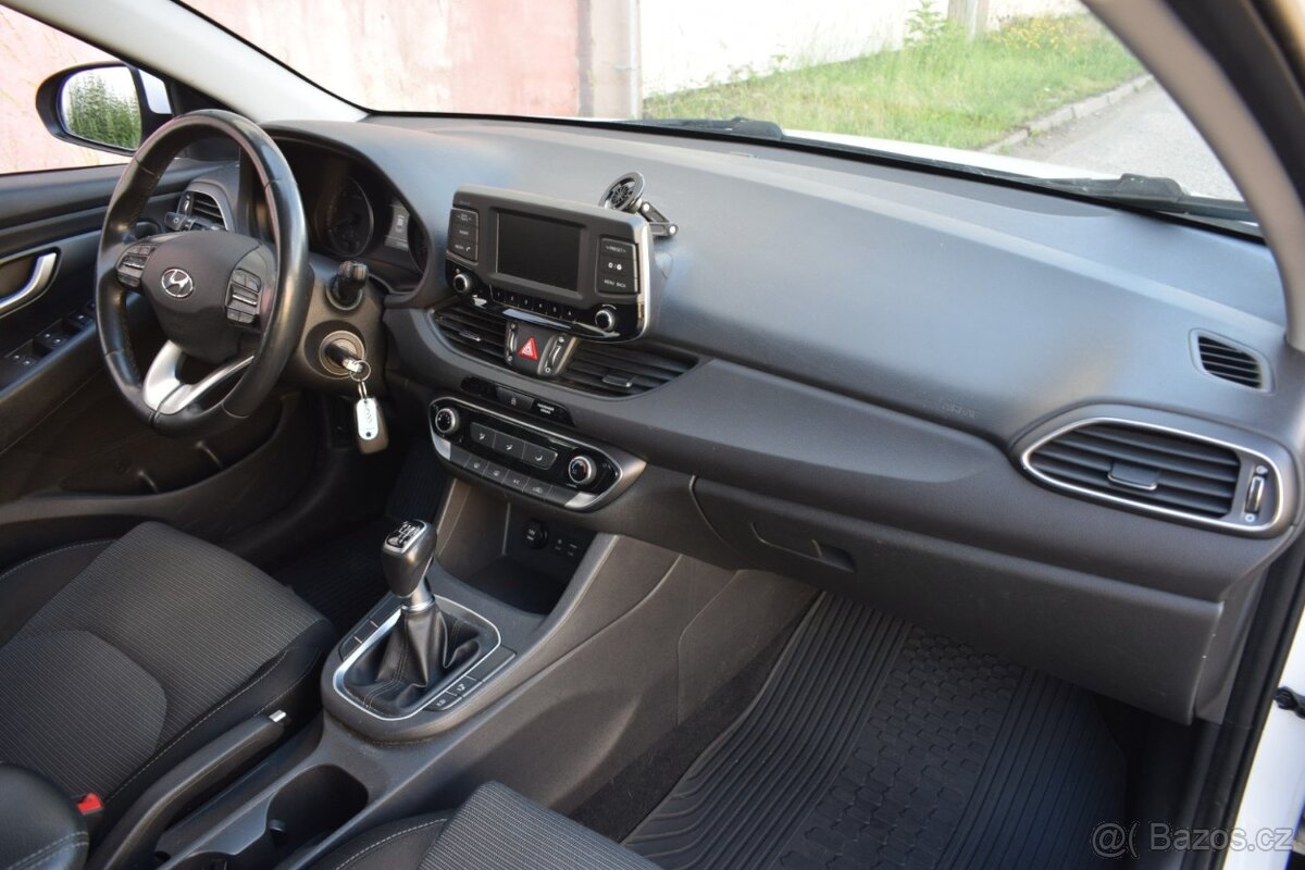 Hyundai i30 1.6CRDi/ČR/1MAJ/SERVISKA/2018/ - 13