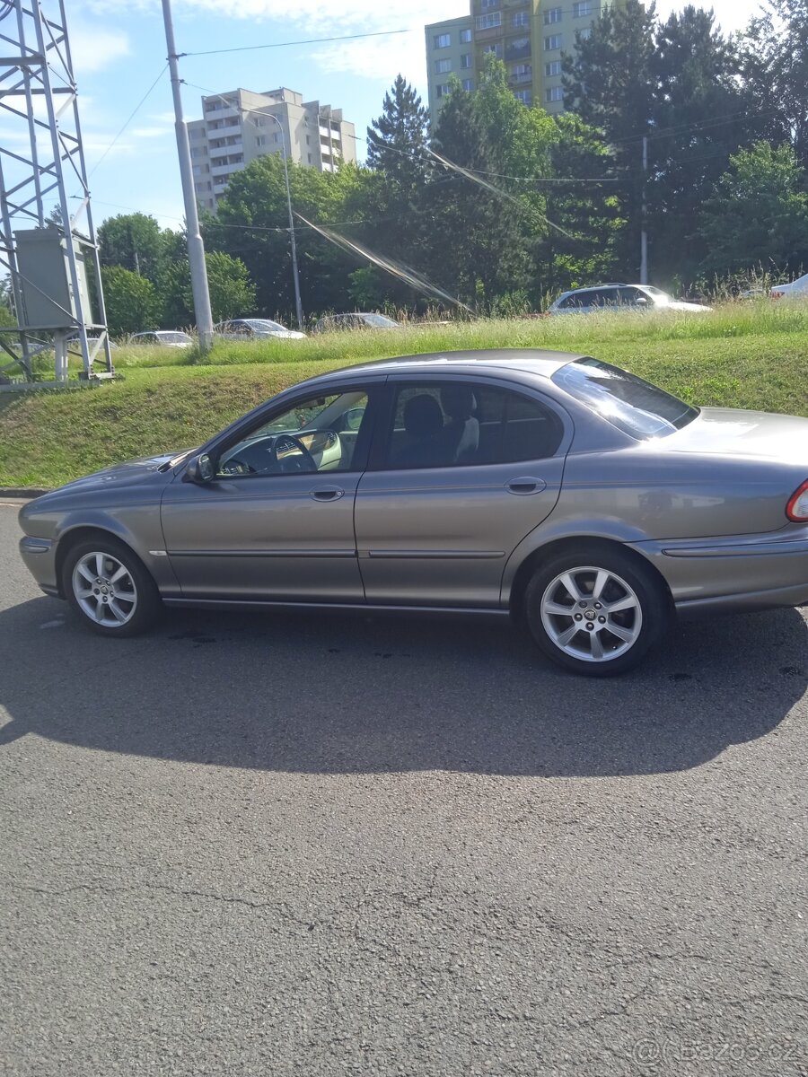 Prodám Jaguar x-type 2.0 TDI - 13