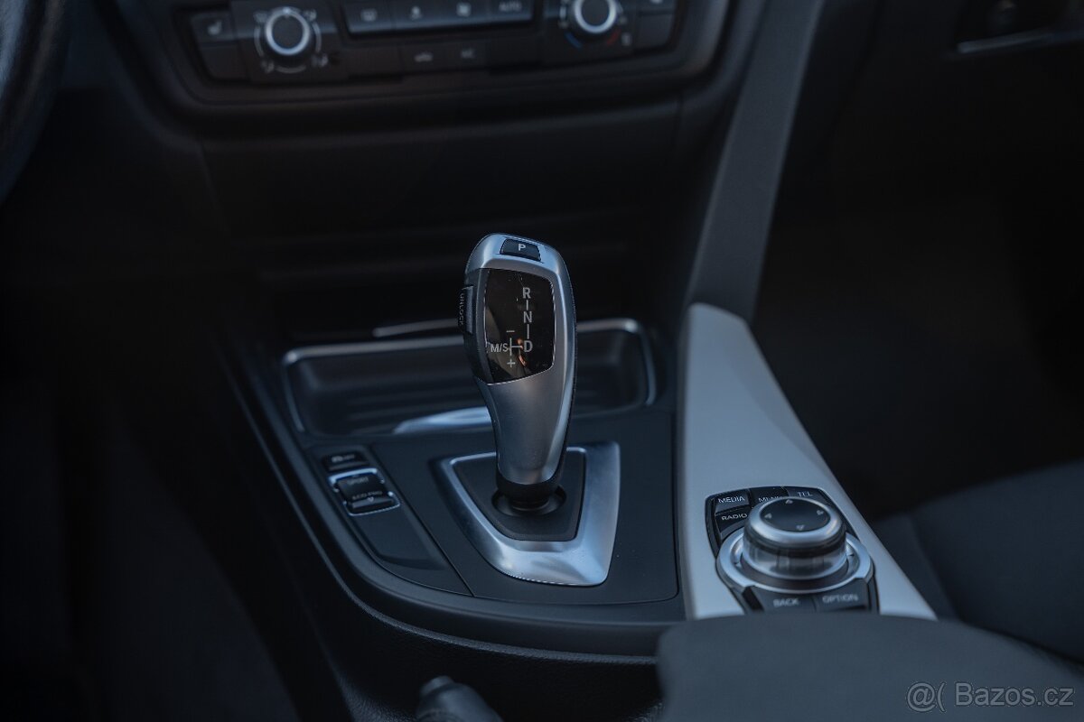BMW 320d Touring (F31) xDrive automat - 13