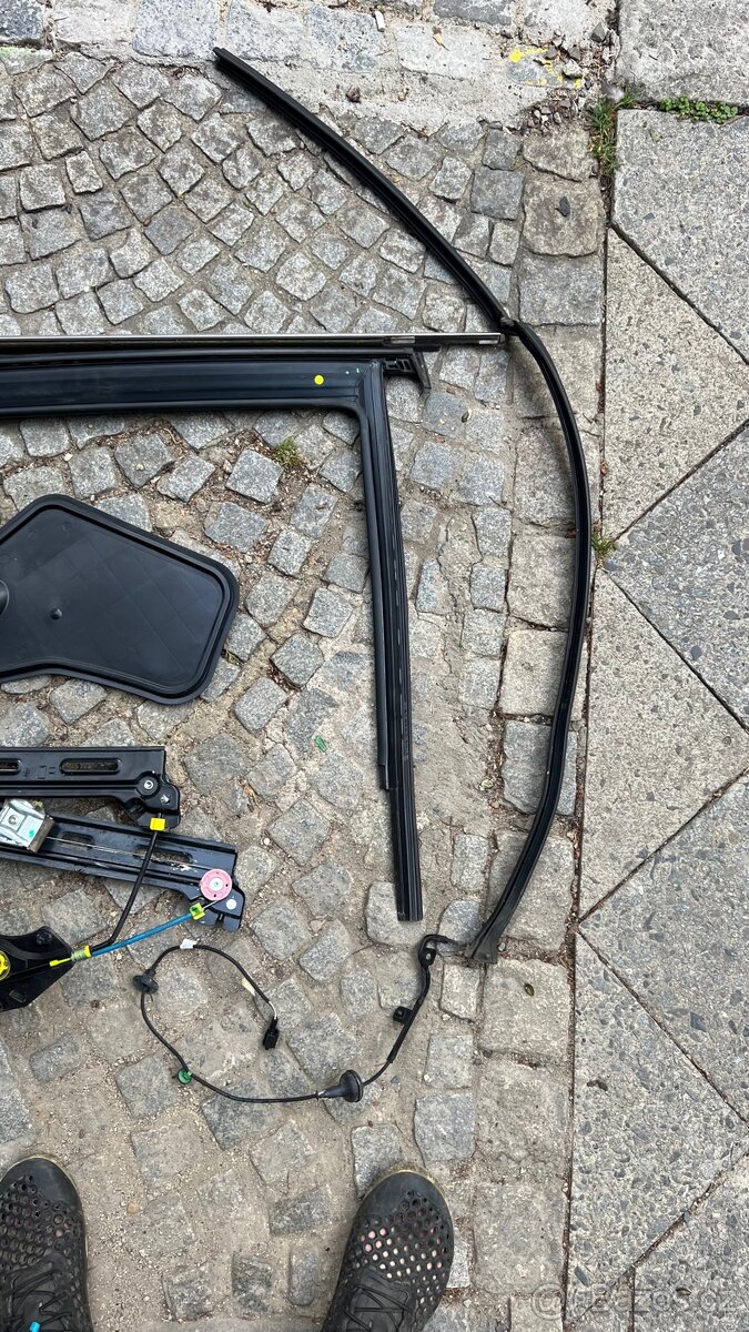 Pravé zadní posuvné dveře VW Sharan 7N – el pojezd – na díly - 13