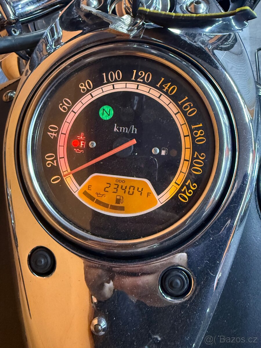 Kawasaki VN 1600 Classic nomad - 13