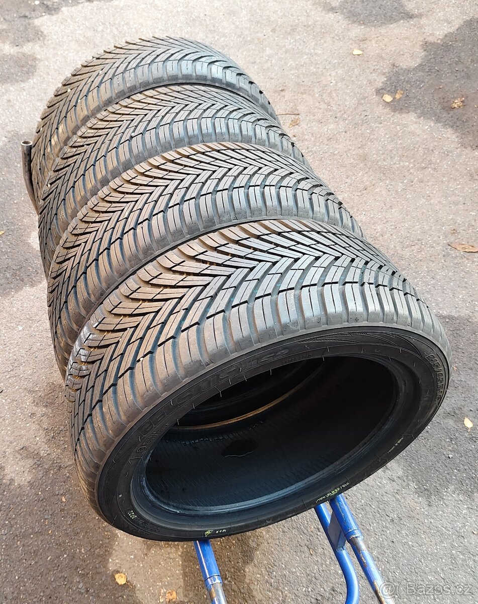 Použité celoroční pneu 215/45/16 TOYO - 13