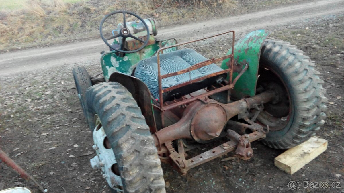 KOUPÍM TRAKTUREK I VRAK DOMÁCÍ VÝROBY - 13