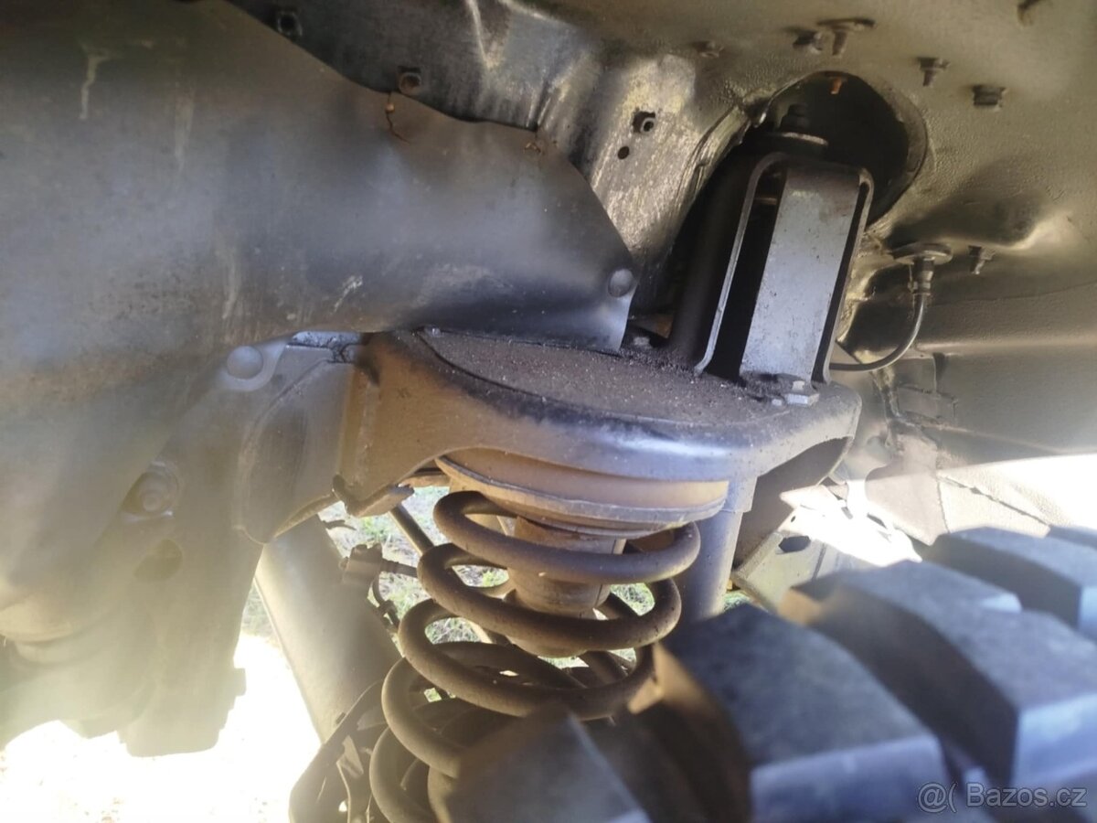 Nissan Patrol GR Y61 - 13