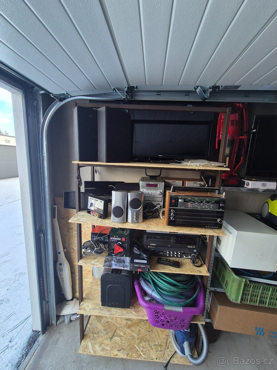 Garážovy prodej - 13