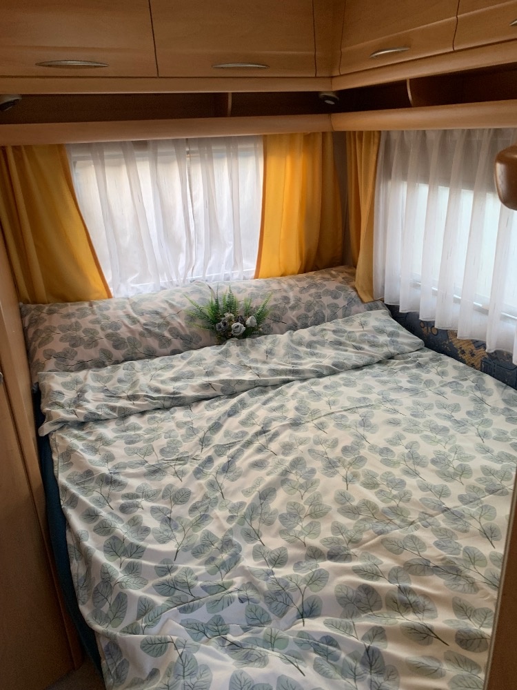 KARAVAN , FENDT SAPHIR, pro 4osoby, velmi pěkný - 13