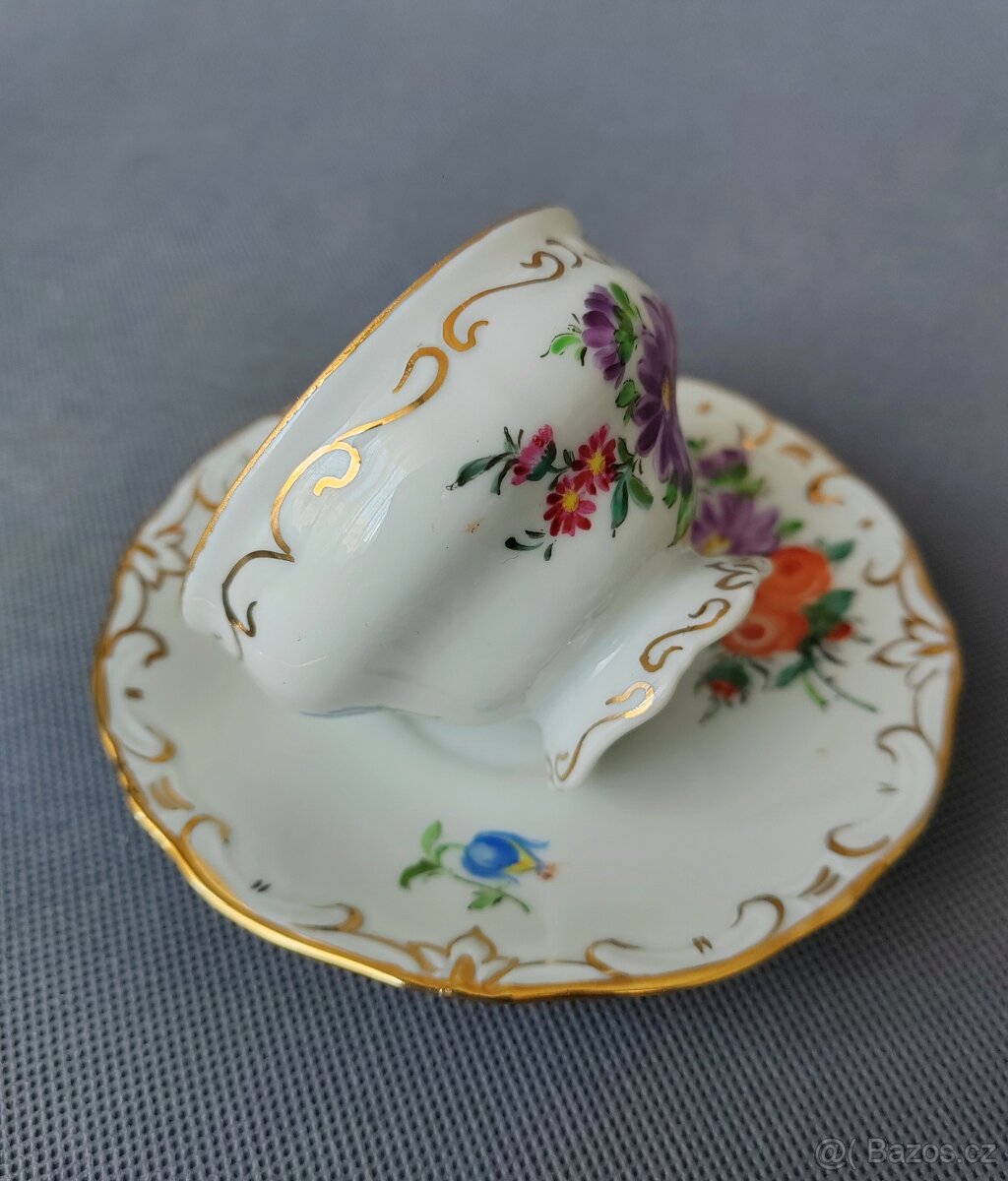 Krásný set porcelánových mokka šálků s podšálkem - 13