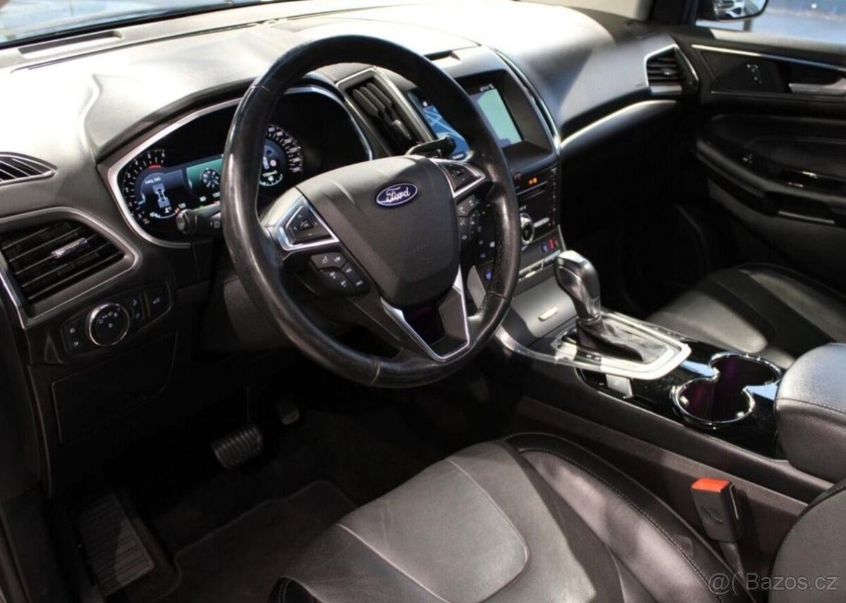 Ford Edge TDCI AWD PS Titanium Pano / DP nafta automat - 13