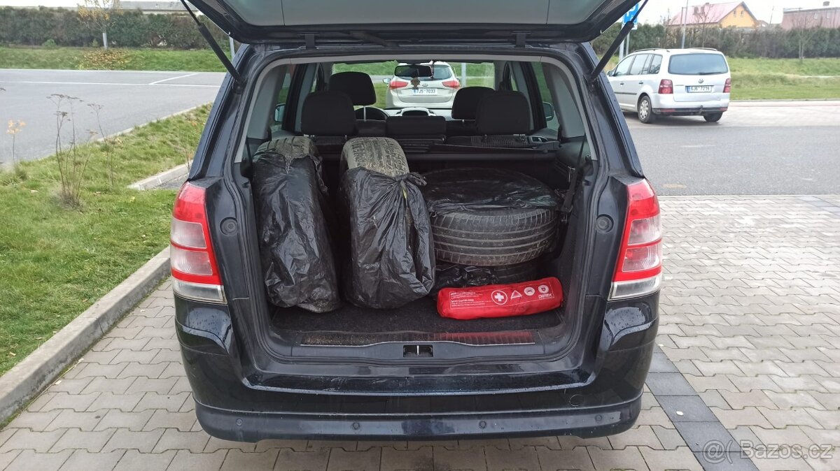 Opel Zafira - 13