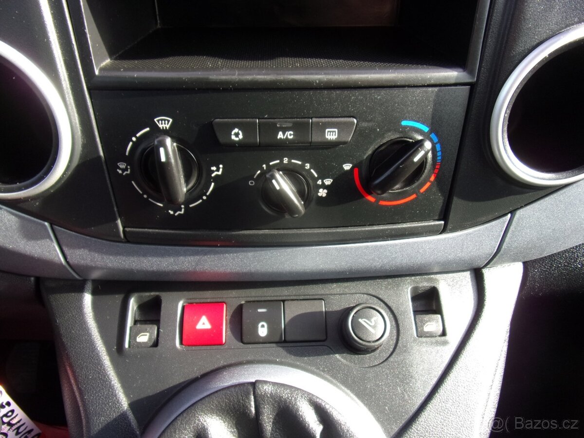PRODÁM Citroën Berlingo 1.6i KLIMA VÝHŘEV - 13