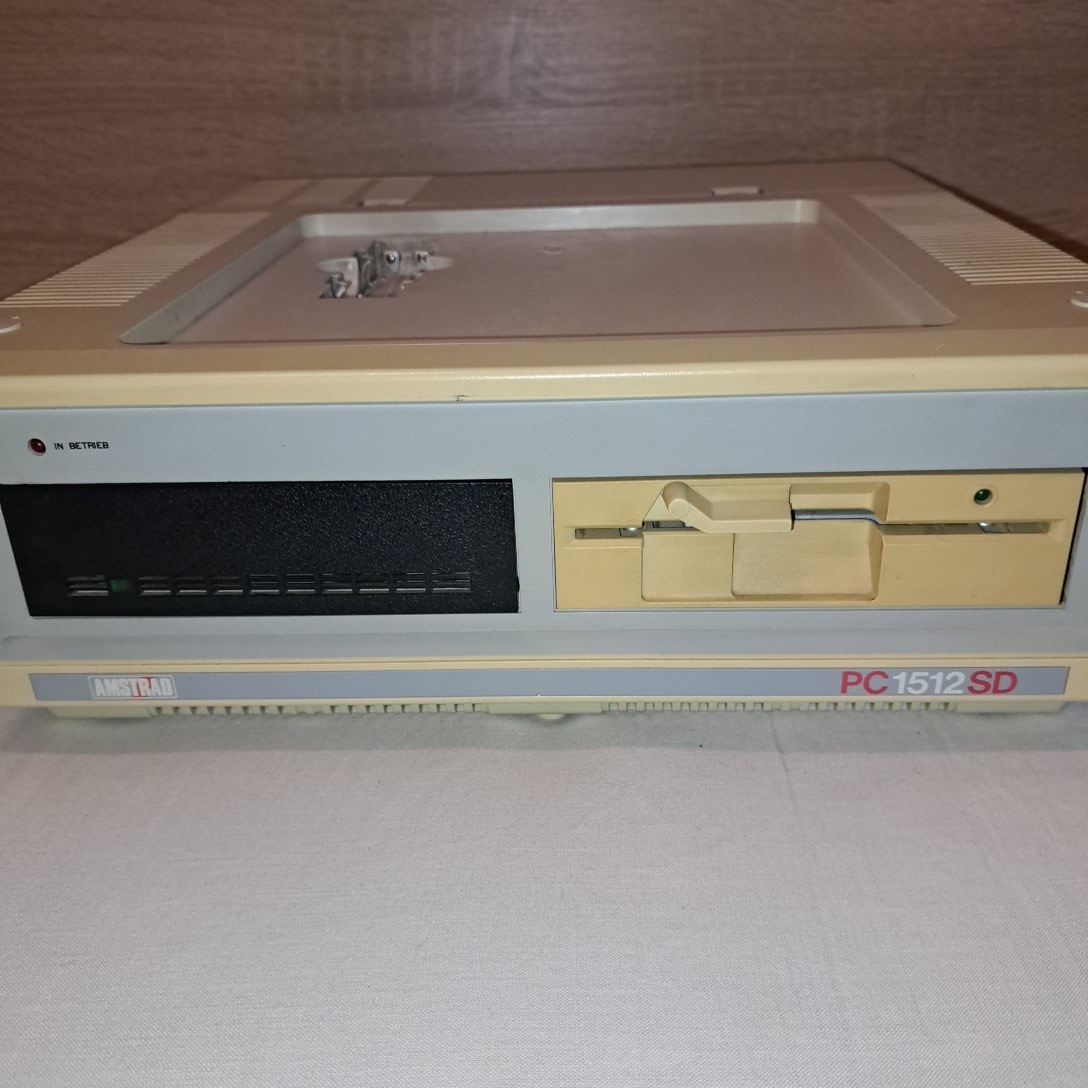 retro pocitac XT Amstrad PC1512SD + klavesnica - 13