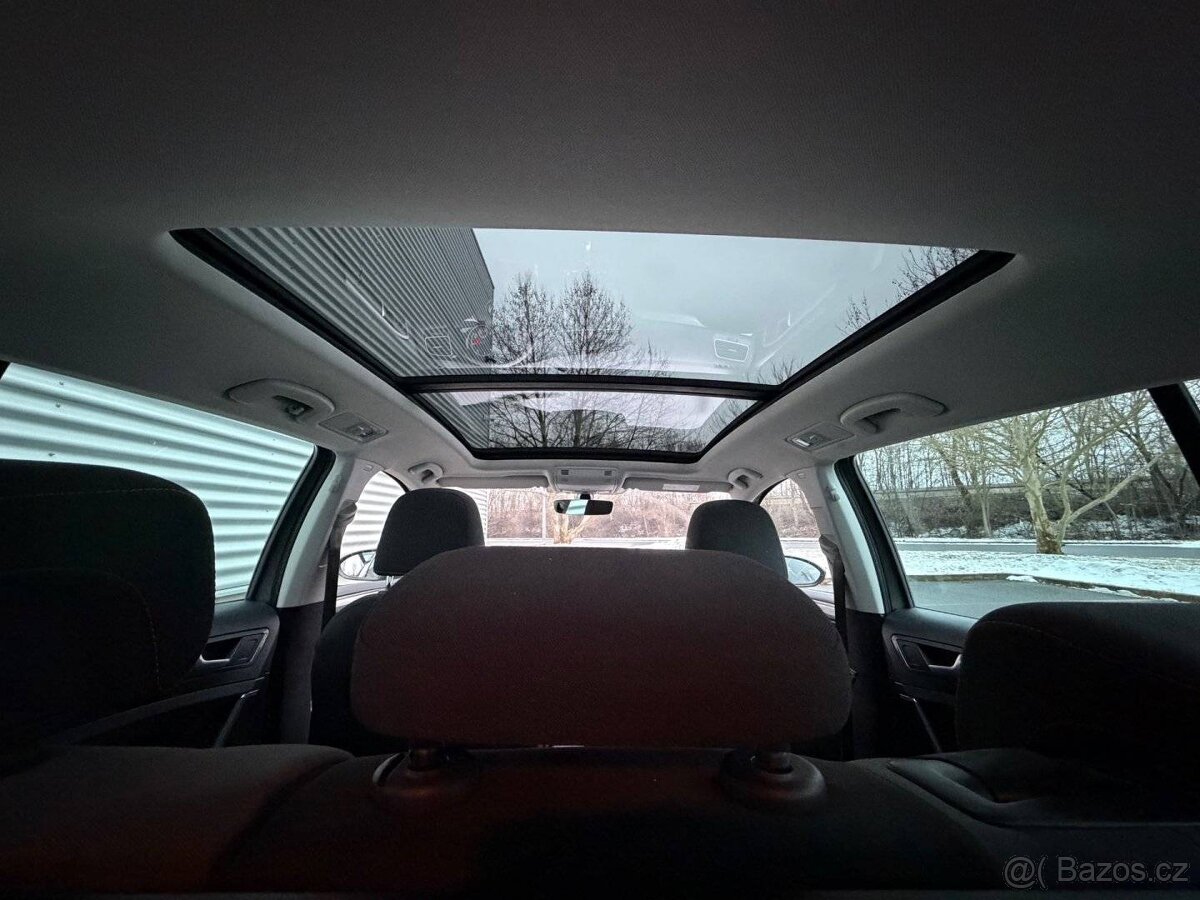 Volkswagen Golf, 2.0 TDI 110kW/Allstar/DSG/PANO - 13