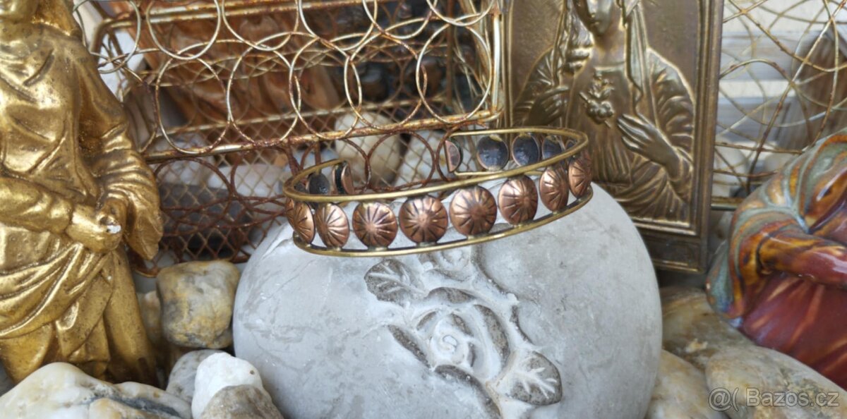 Staré šperky a bižuterie viz fota. Cena za kus 150 Kč. - 13