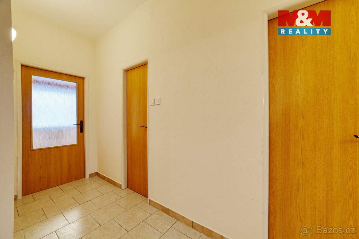 Pronájem bytu 3+1 v Mariánských Lázních, ul. Stavbařů - 13