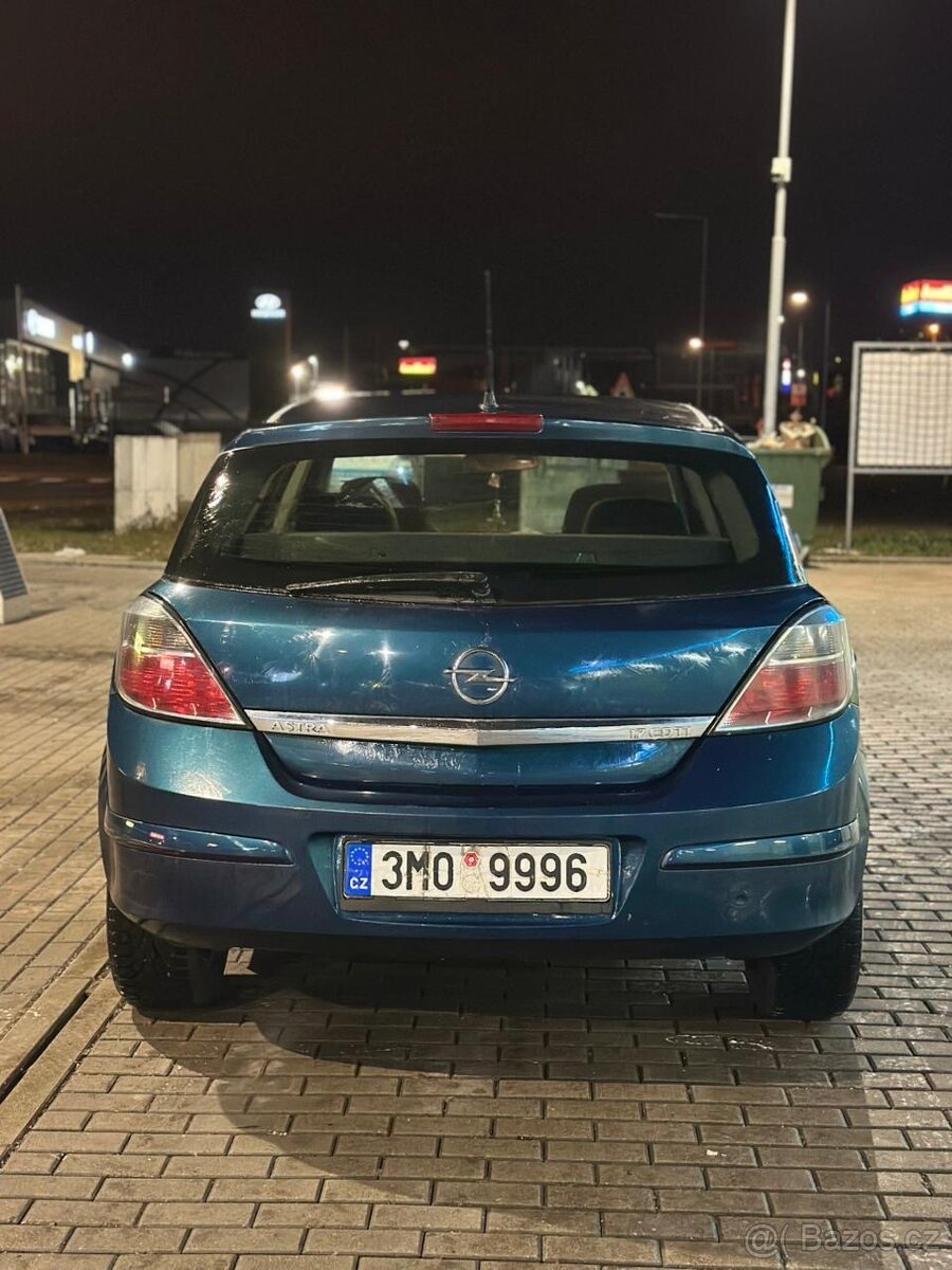 Opel Astra H - 13