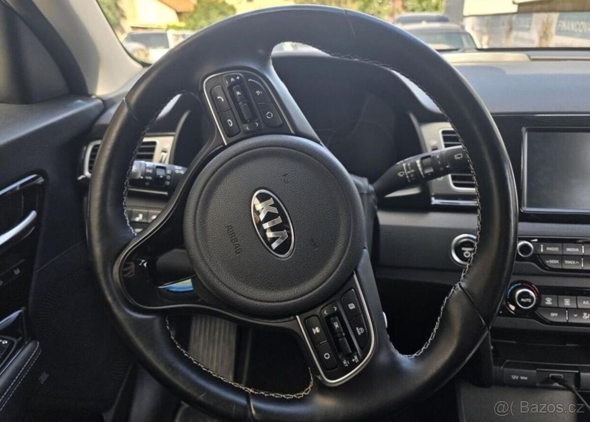 Kia e-Niro 150kW-64kWh-100SOH - 13