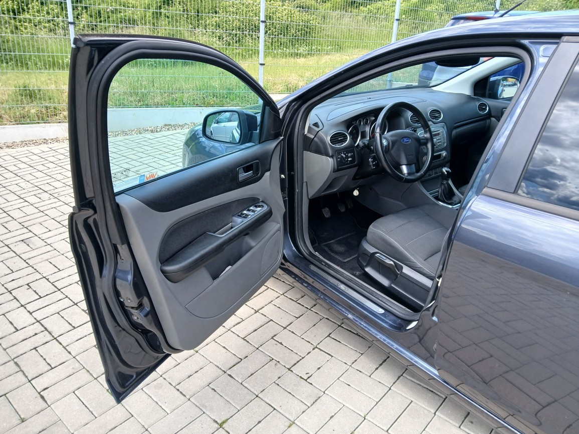 Ford Focus 2,0 Kombi nová TK - 13