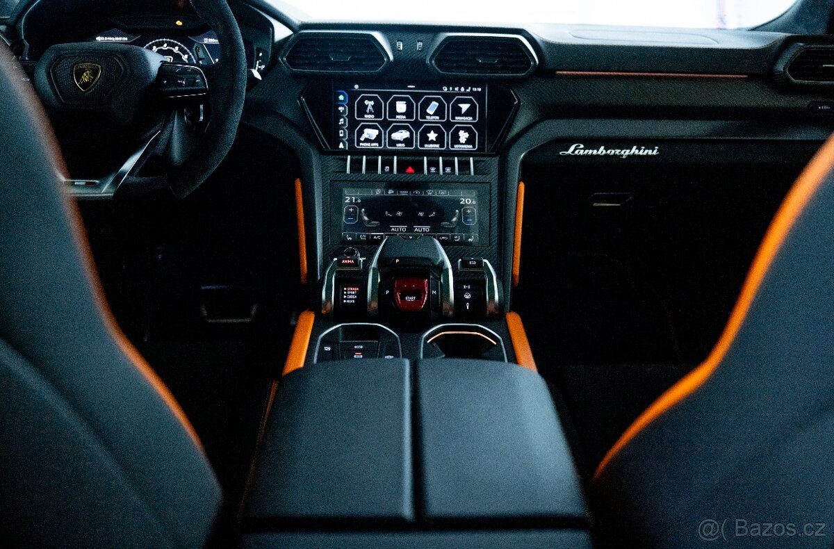 Lamborghini Urus Standard - 13
