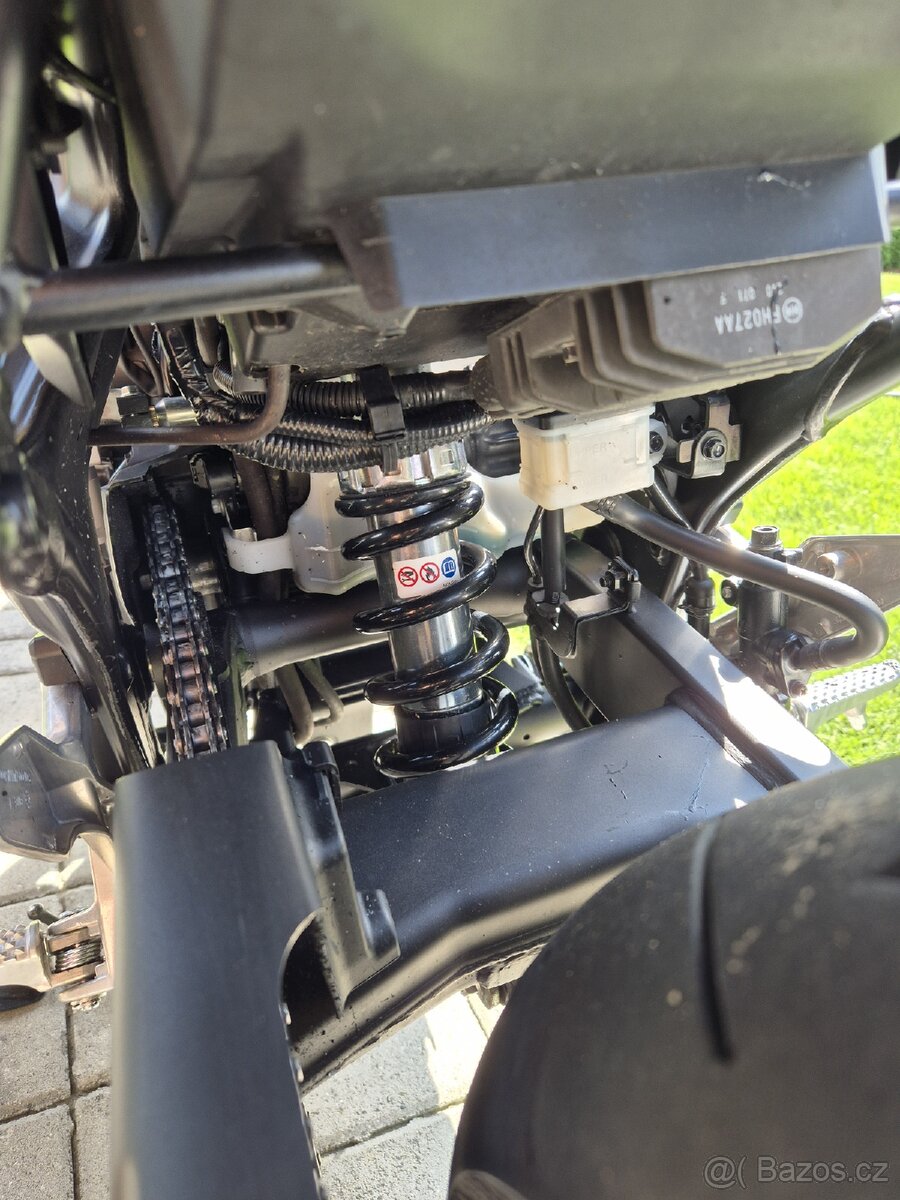 Honda CB750 Hornet s QS / TP 35kW A2 / 99,2k 76,5Nm - 13