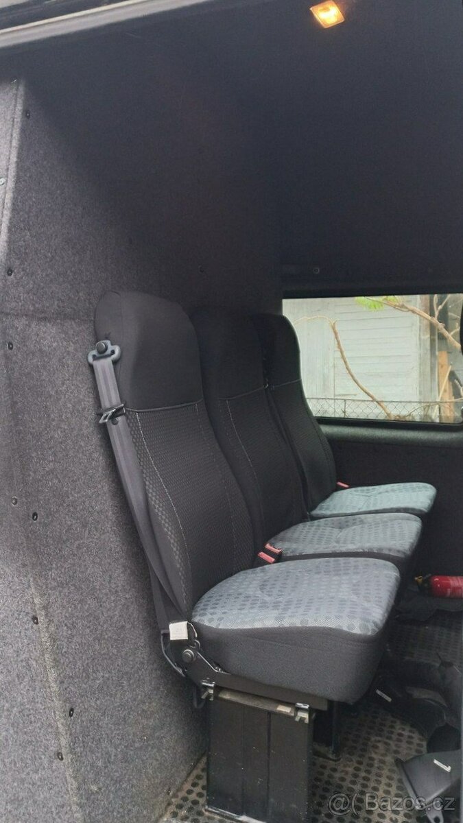 Ford Transit l3h3 4x4, šest míst - 13
