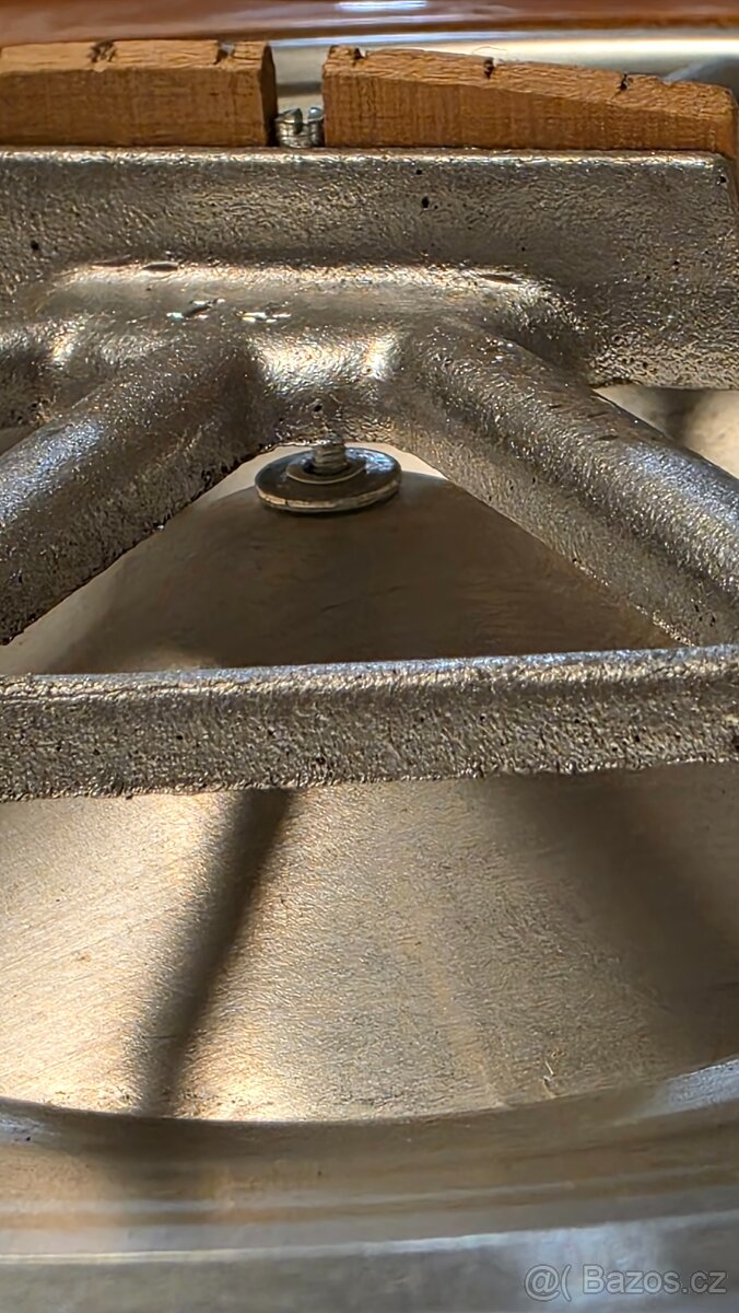 Prodám resofonickou americkou kytaru zn. DOBRO z roku 1982 - 13