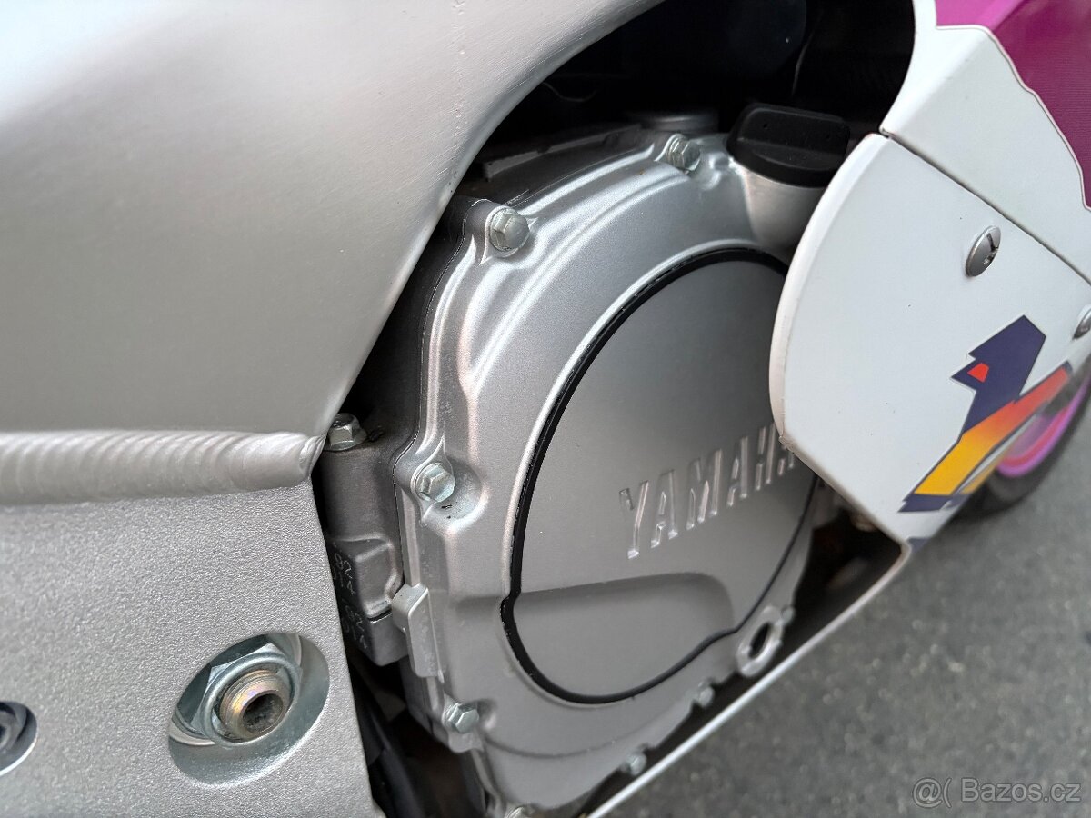 YAMAHA YZF750R - 13