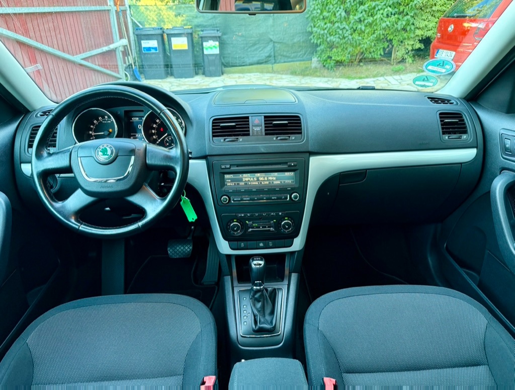 Škoda Yeti, 2.0 TDI 103KW DSG PANOEAMA TAŽNÉ ZAŘÍZENÍ - 13