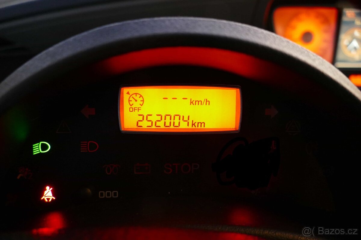 Prodám Citroen C8, 2.0 BA 103 kW ; nejvyšší výbava - 13