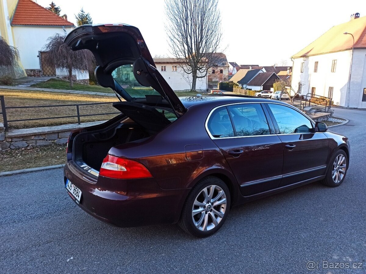Škoda Superb II DSG 2.0tdi 125kw 200tis.km - 13