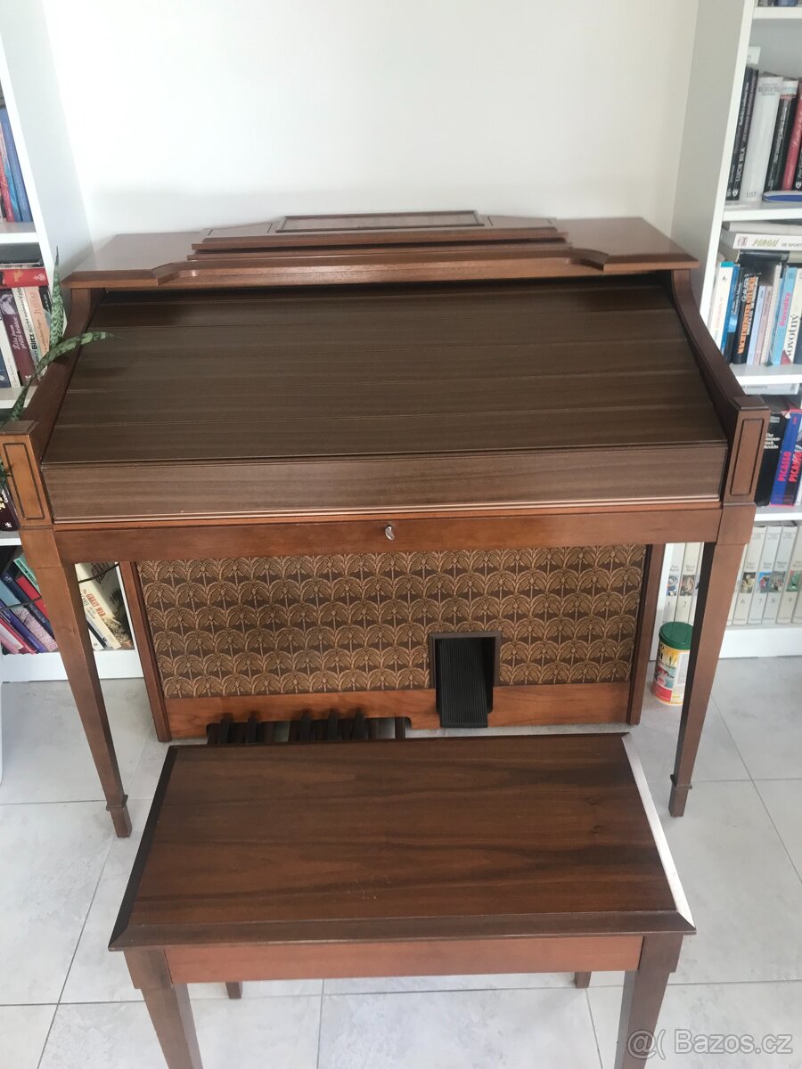 varhany Yamaha D-85 - 13