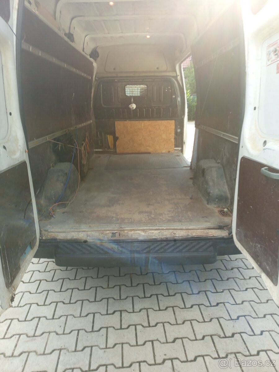 Ford Transit 2.2 CDTI 85 kW 2010 - 13