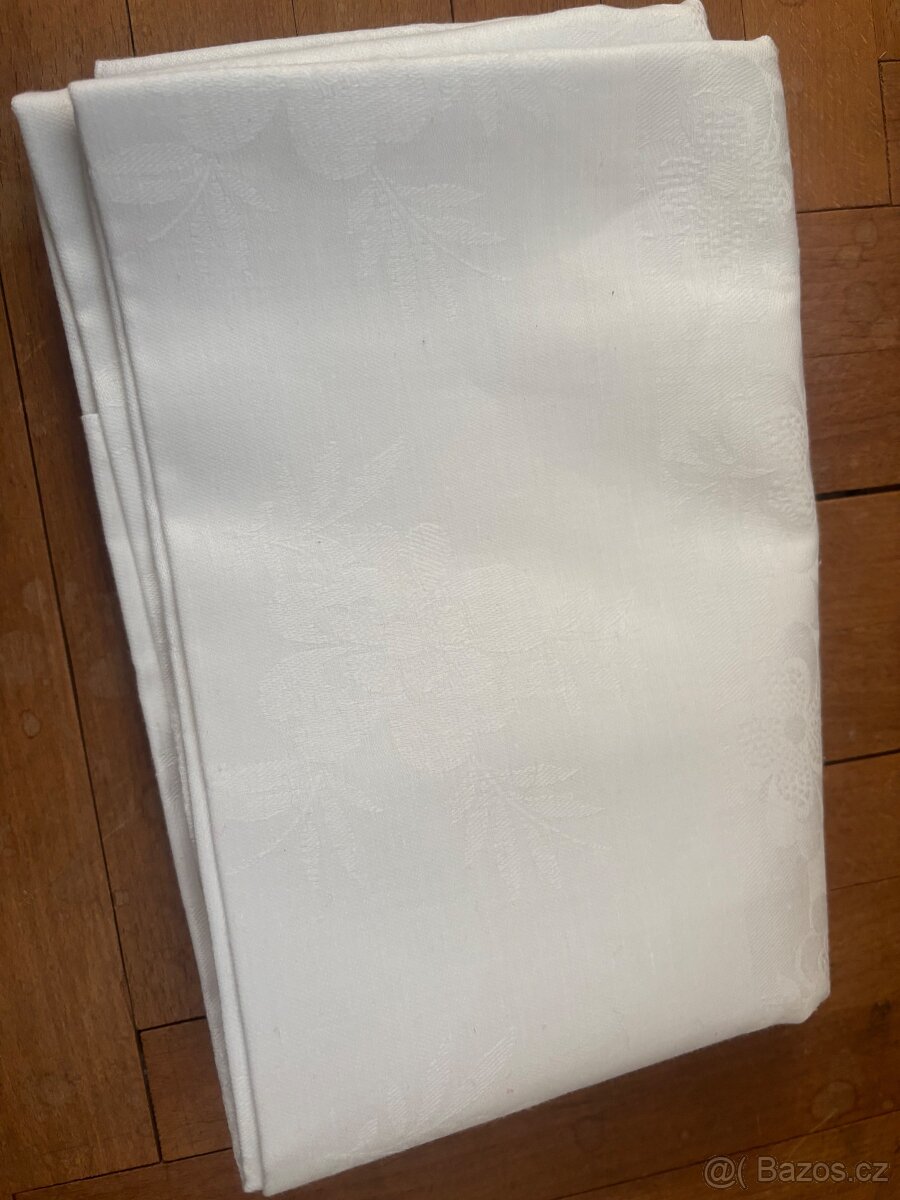 Retro ručníky, prostěradla, povlaky na polštáře a ubrusy - 13