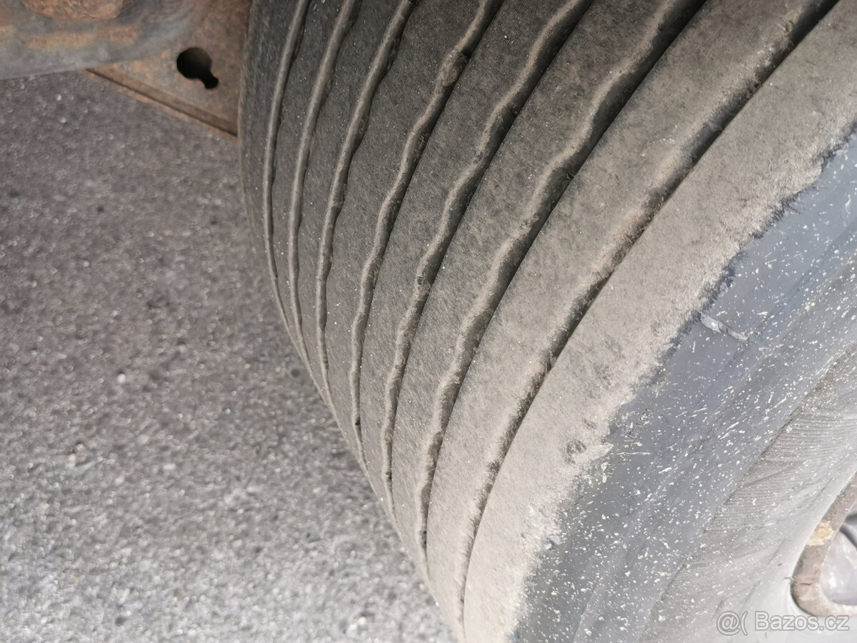 Prodám valníkový návěs KRONE SD low deck - 13