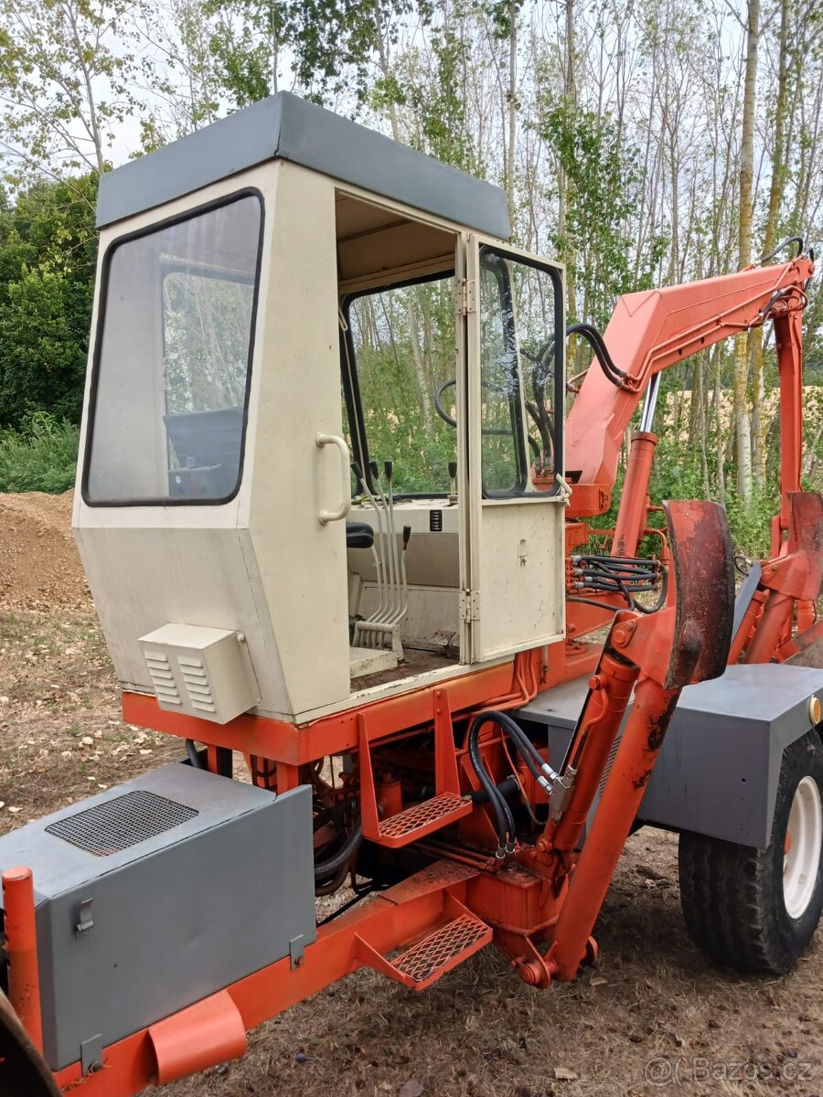 UNHZ 750 - nakladač - 13
