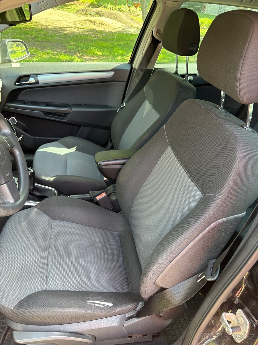 Opel Astra H 1.6 benzin - 13