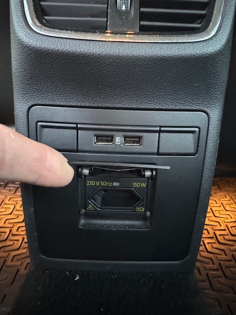 Škoda Octavia combi 3, 2.0 TDi, model SCOUT - 13