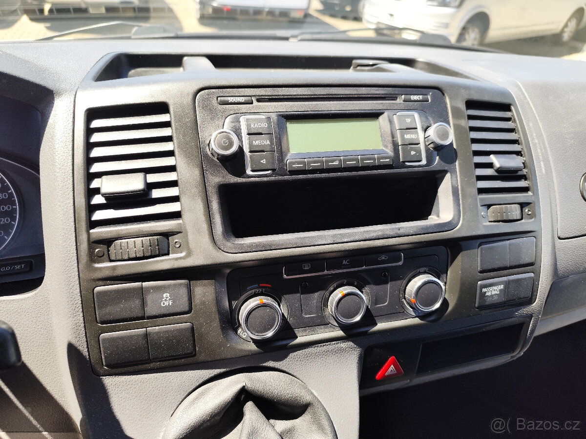 Volkswagen Transporter 2,0TDI 103KW L2H1 AC NOVÉ ROZVO+SPOJK - 13
