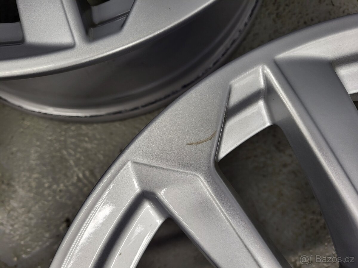 Originál 17" Audi A3 VW Škoda 5x112 - 13
