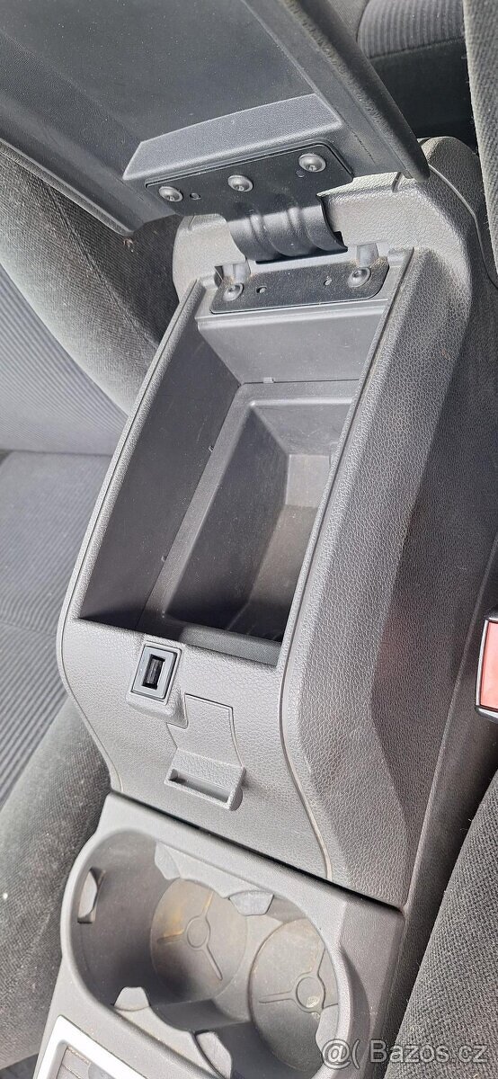 Ford C-Max - 13