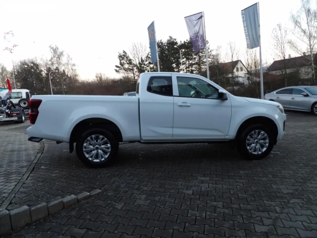 Isuzu D-Max, Space Cab LS 4x4 A/T - 13