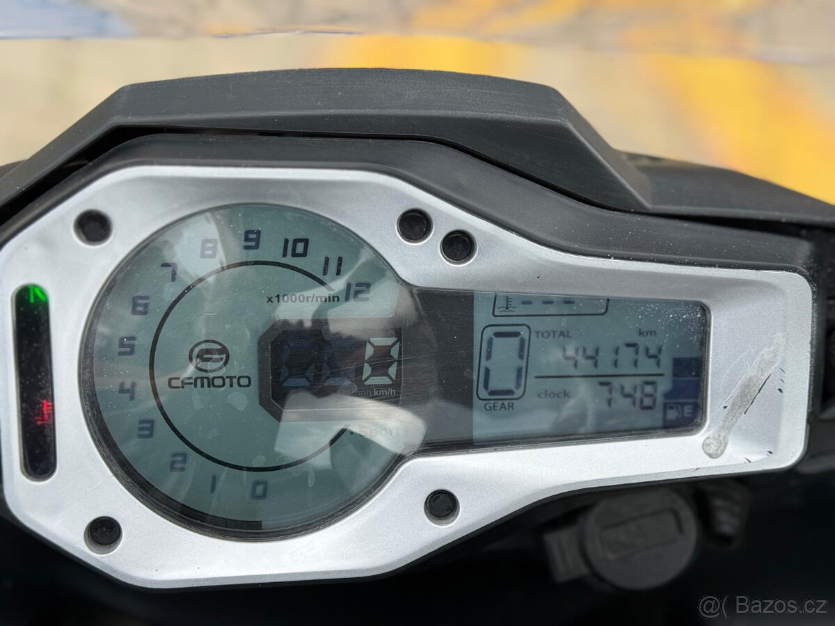 CFMOTO 650 MT - 13