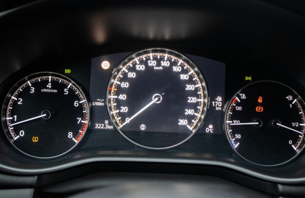 Mazda 3 90kW (2020). - 13