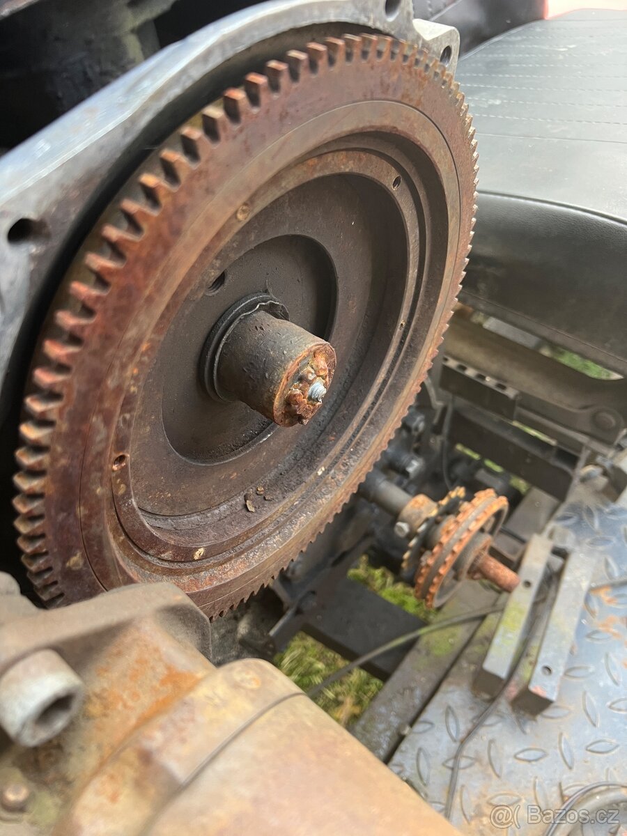 Zahradní malotraktor - 13