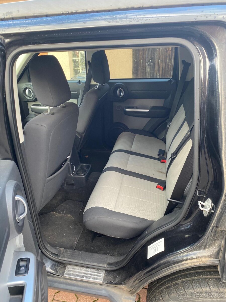 Dodge Nitro, DOGE NITRO 2.8 CRD AWD - 13