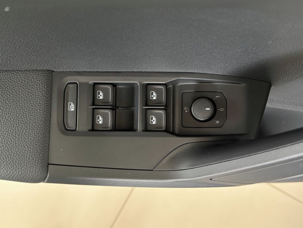 Seat Arona,Vamos 1.0 TSI 85kW - 13